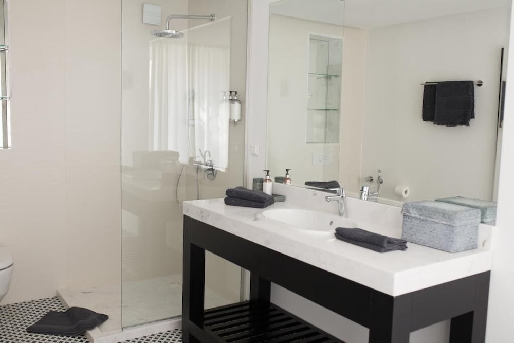 Фото Sea Sense Boutique Hotel