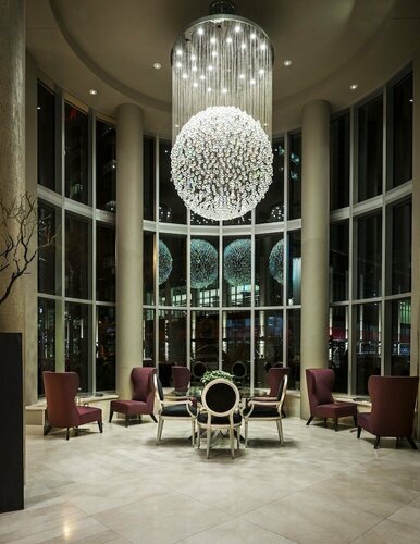 Гостиница Warwick Le Crystal - Montréal в Монреале