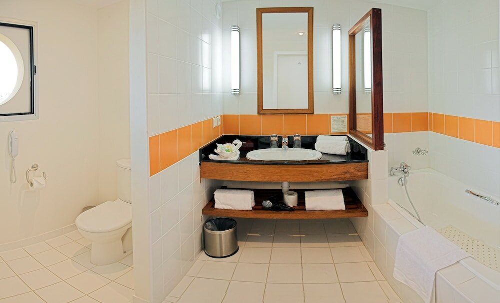 Фото Hilton Noumea La Promenade Residences