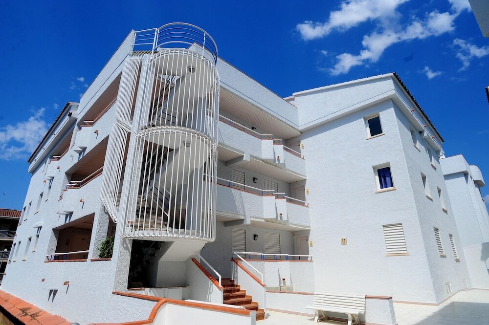 Фото Apartamentos Maurici Park