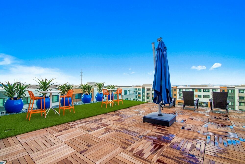 Фото Global Luxury Suites in Menlo Park