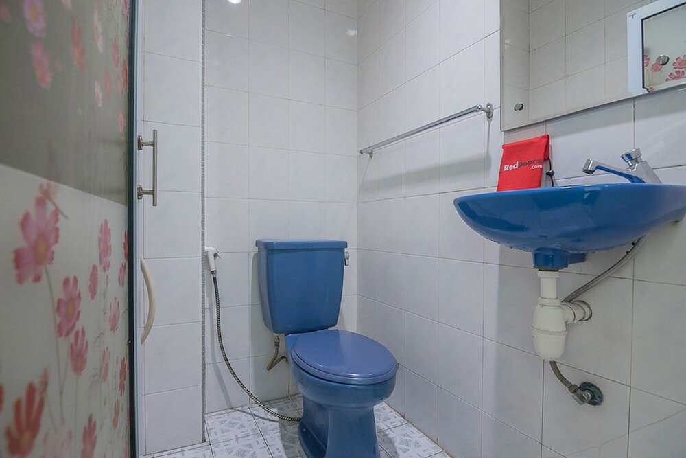 Фото RedDoorz near Nagoya Citywalk Batam 2