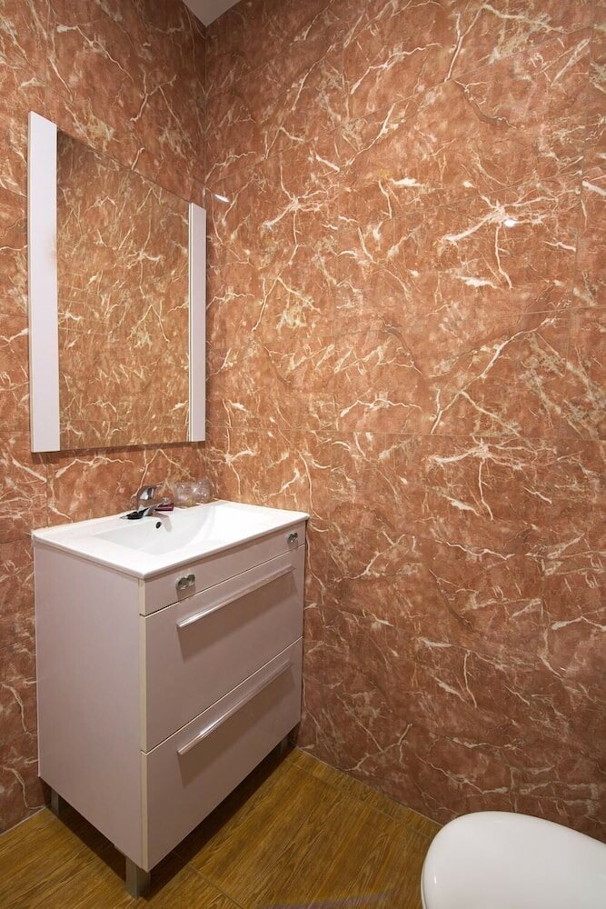 Фото Hostal Misericordia