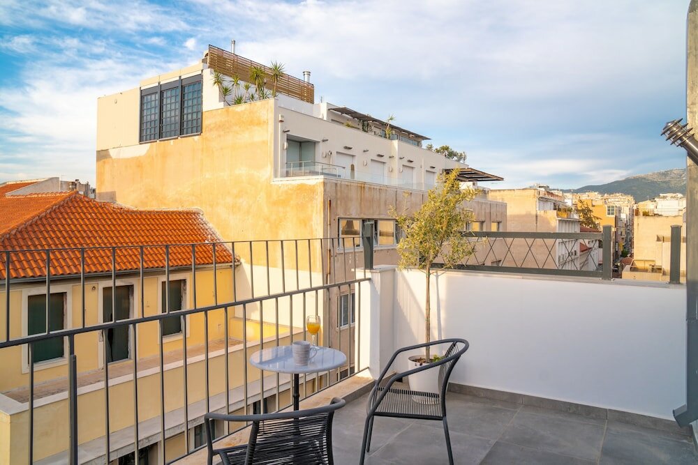 Фото Mythos Luxury Suites