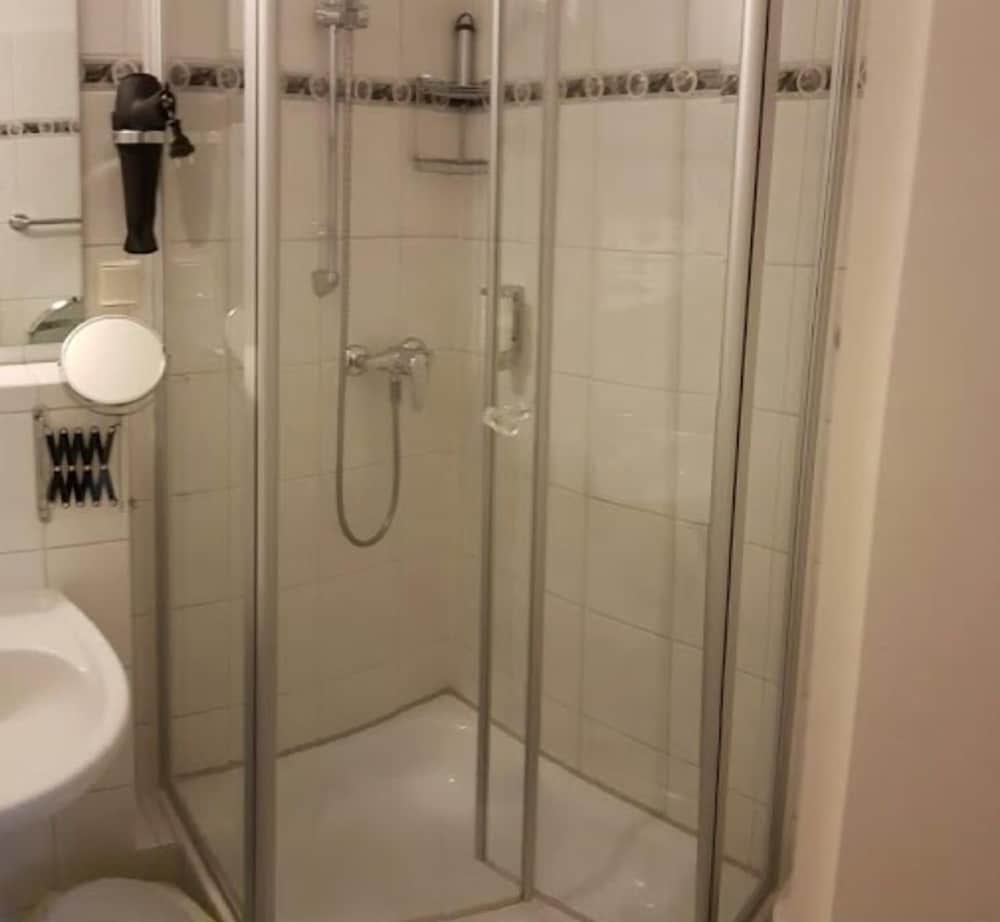 Фото Hotel Buchenhof