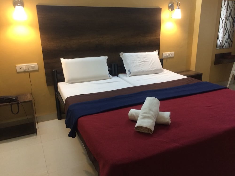 Фото Hotel Peacock