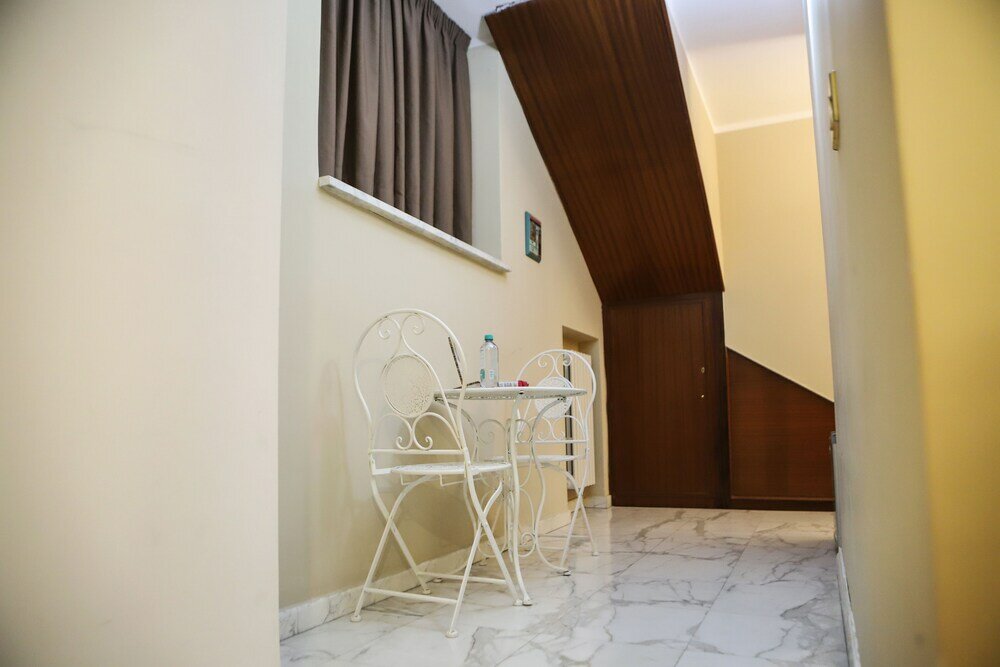 Фото Piazza Dante Suites in Naples