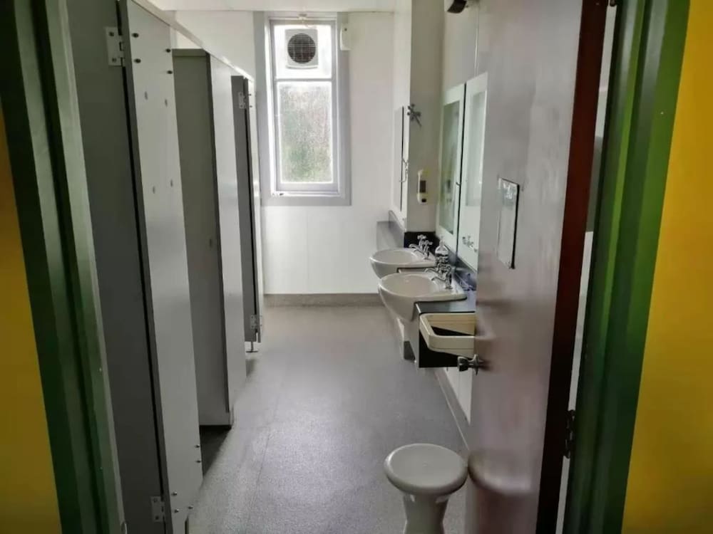 Фото Stafford Gables Hostel