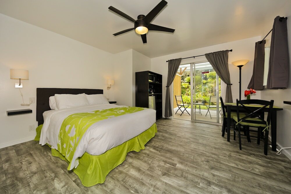 Фото Hale 'Ohu Bed & Breakfast