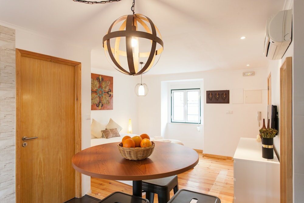 Фото Moniz Studio Apartment - by Lu Holidays