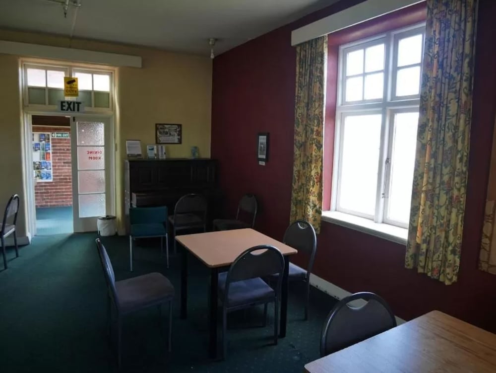 Фото Stafford Gables Hostel