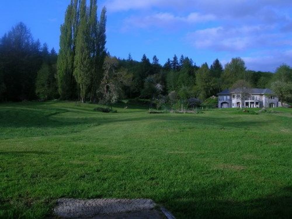 Фото Lucky Mud Inn and Disc Golf Resort