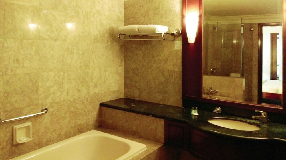 Фото Eastern Suites at Times Square Kl