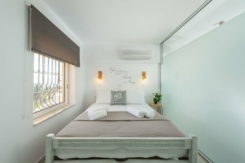 Гостиница Pefkos View Suites & Maisonette