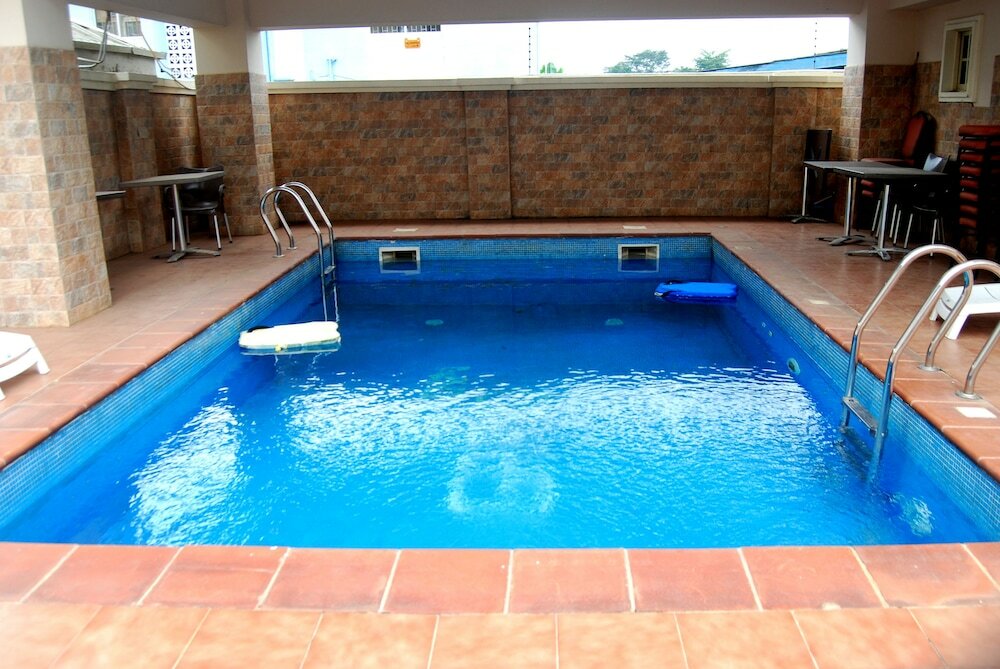 Фото Grand Inn & Suites