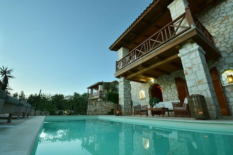 Гостиница Jootiq Villas