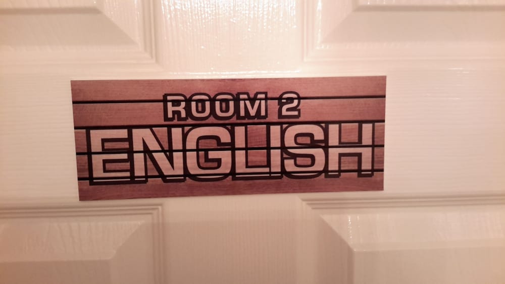 Фото The School House