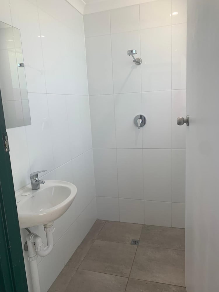 Фото Alice Lodge Backpackers