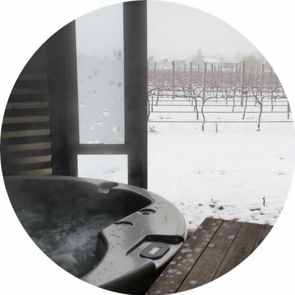 Фото River Rock Estate