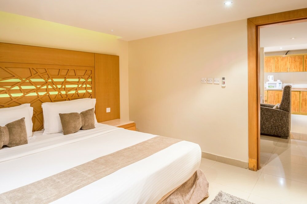 Фото Nayyara Specialist