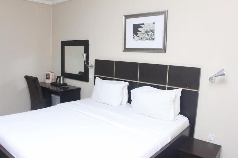 Фото Bjorne Suites