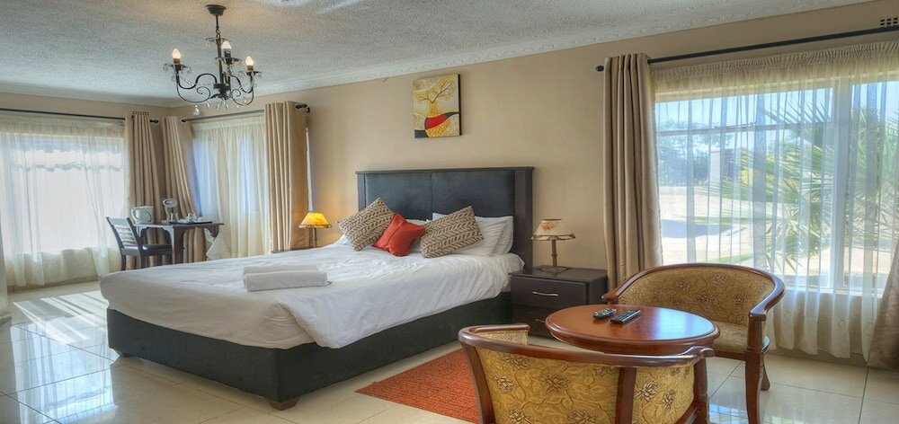 Фото Riverstone Guest Lodge