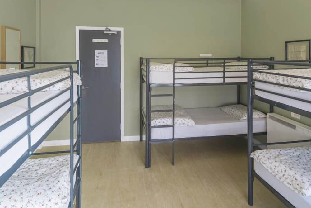 Фото Nomad Backpackers