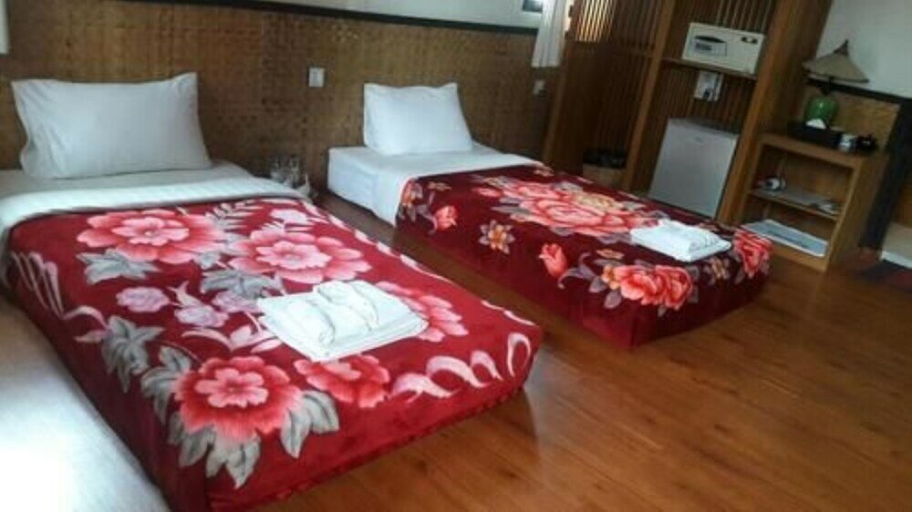 Фото Palace Nyaung Shwe Guest House