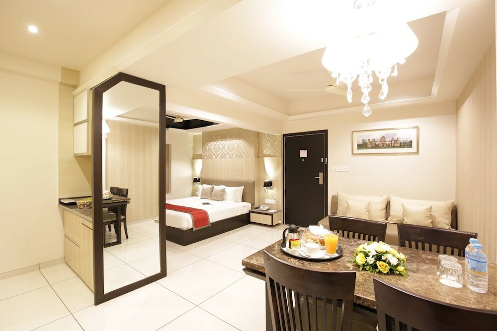 Фото The Baroda Residency