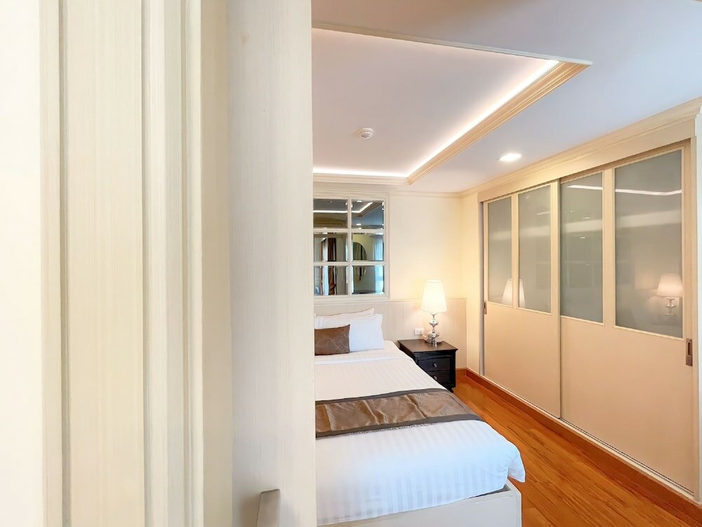 Фото Aspira Hana Executive Apartment Thonglor