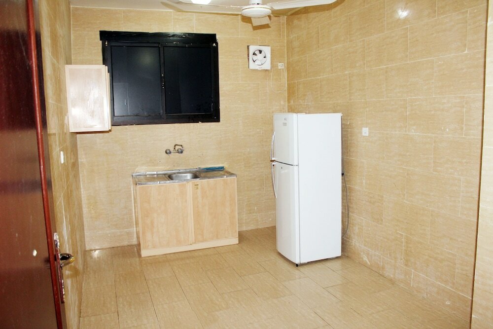 Фото Al Eairy Furnished Apartments Qassim 1