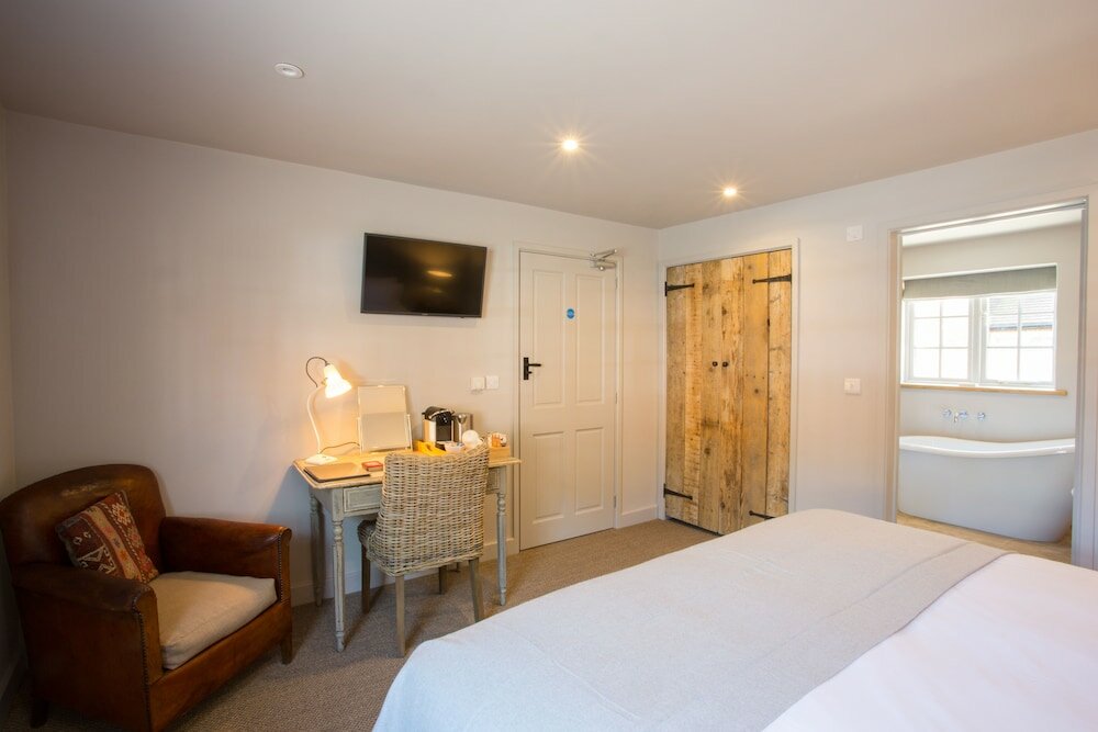 Фото The Pointer