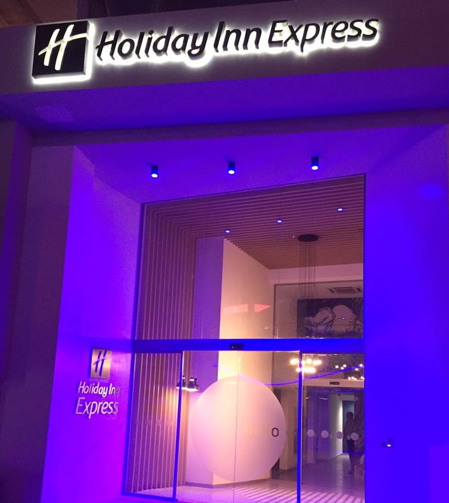 Фото Holiday Inn Express Malta