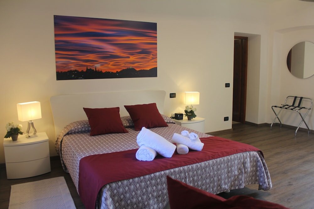 Фото L'Antica Corte Lazzago