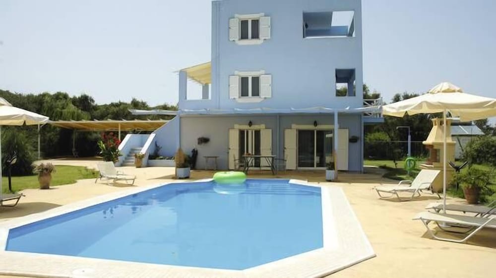 Фото Gyra Villas