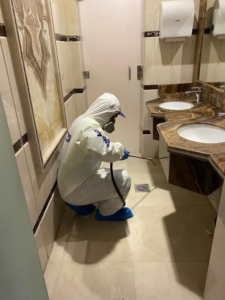 Фото Crown Town Hotel