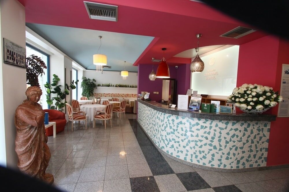 Фото Central Hotel