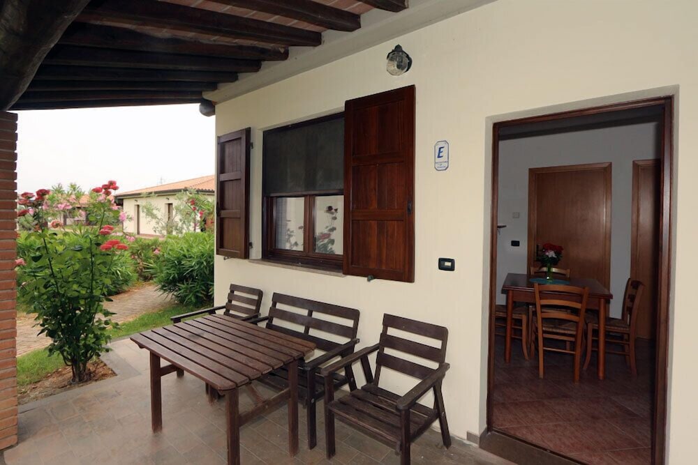 Фото Agriturismo gli Etruschi