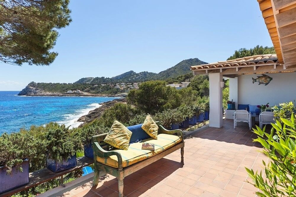 Фото Mallorca front line property sea access