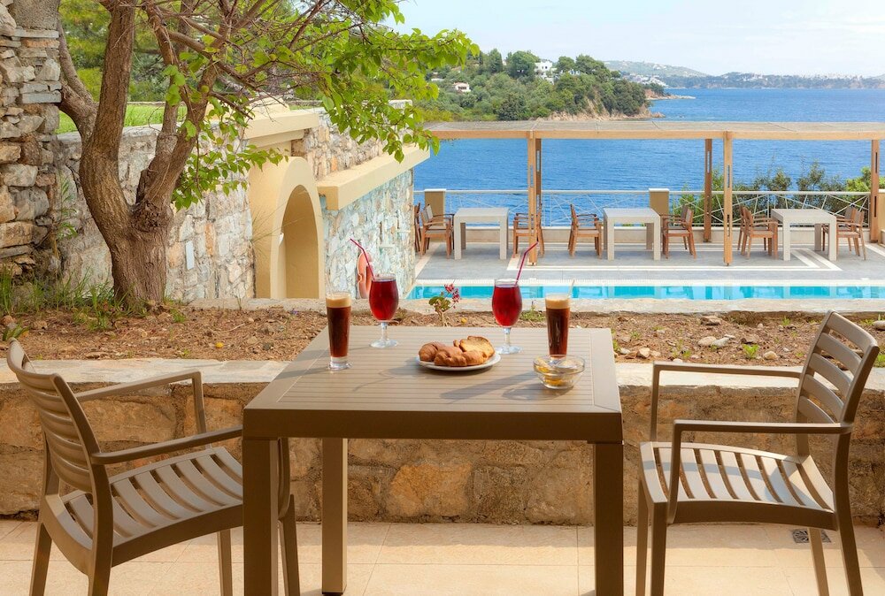 Фото Cape Kanapitsa Hotel & Suites