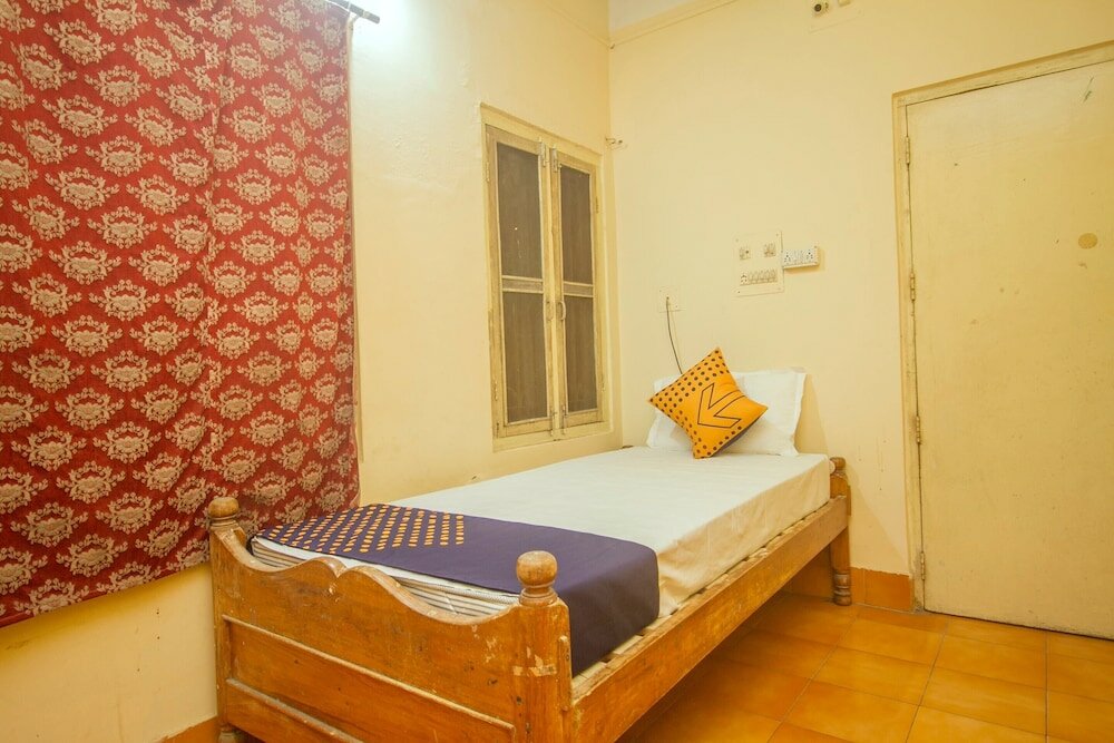 Фото Spot On 48821 Hotel Chitra