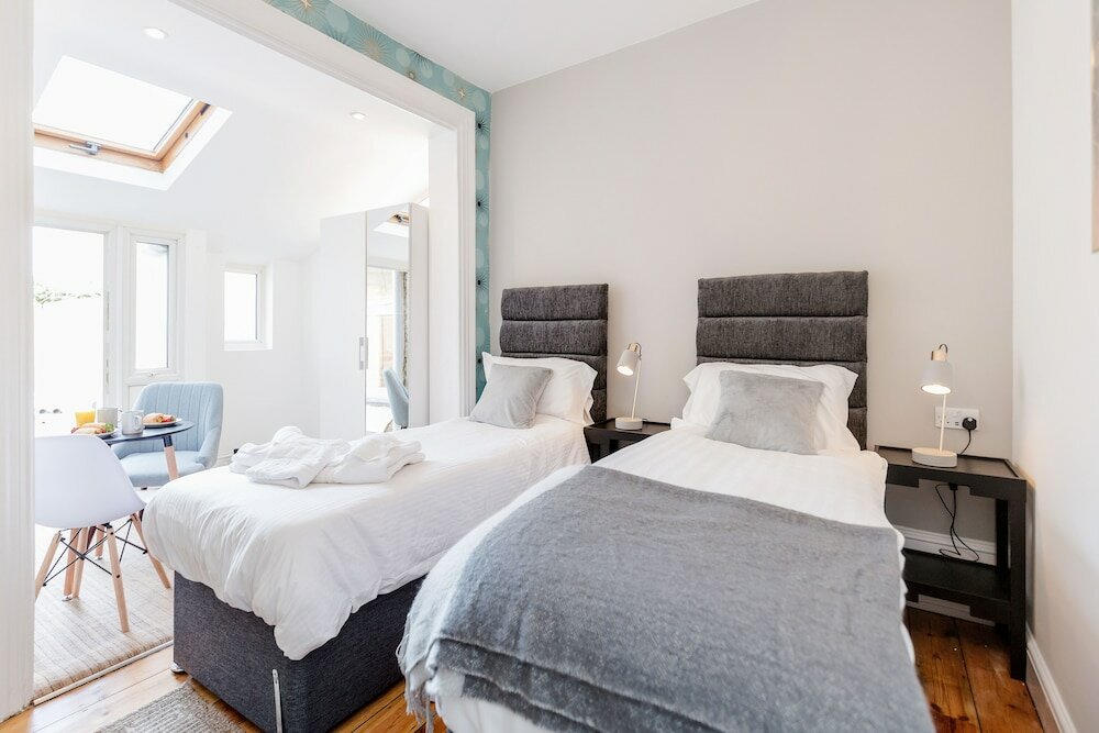 Фото Westland House Guest house