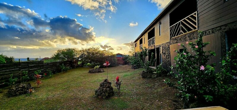 Гостиница Cabañas Tupuna Lodge в Ханге-Роа