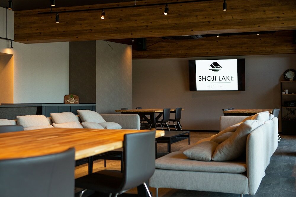 Фото Shoji Lake Hotel