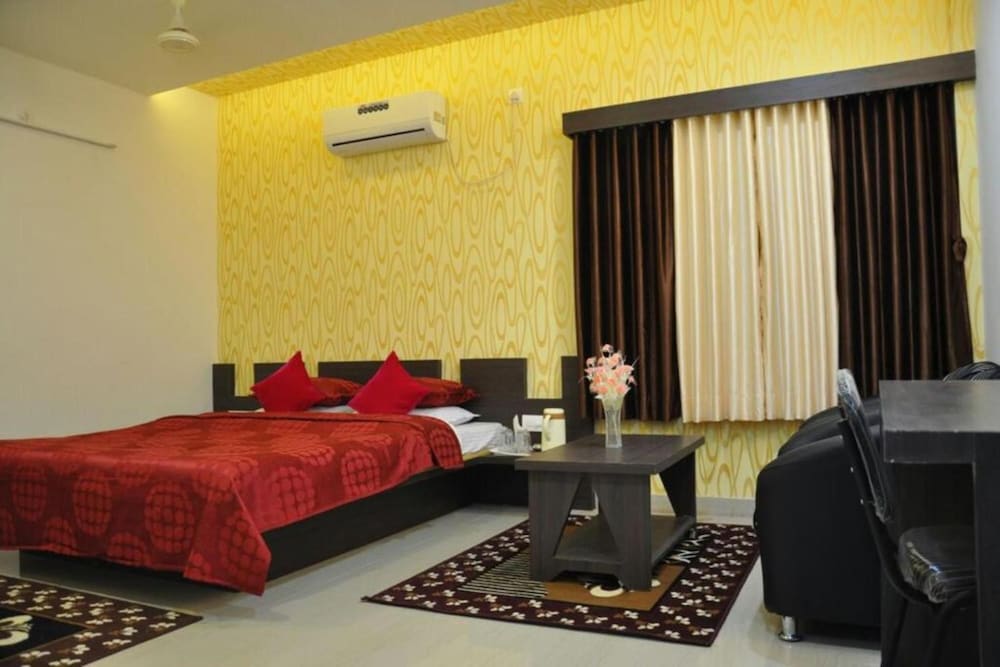 Фото Hotel Om Executive