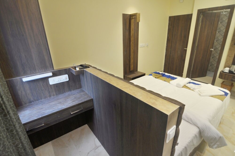 Фото Hotel Shreesh Kolkata