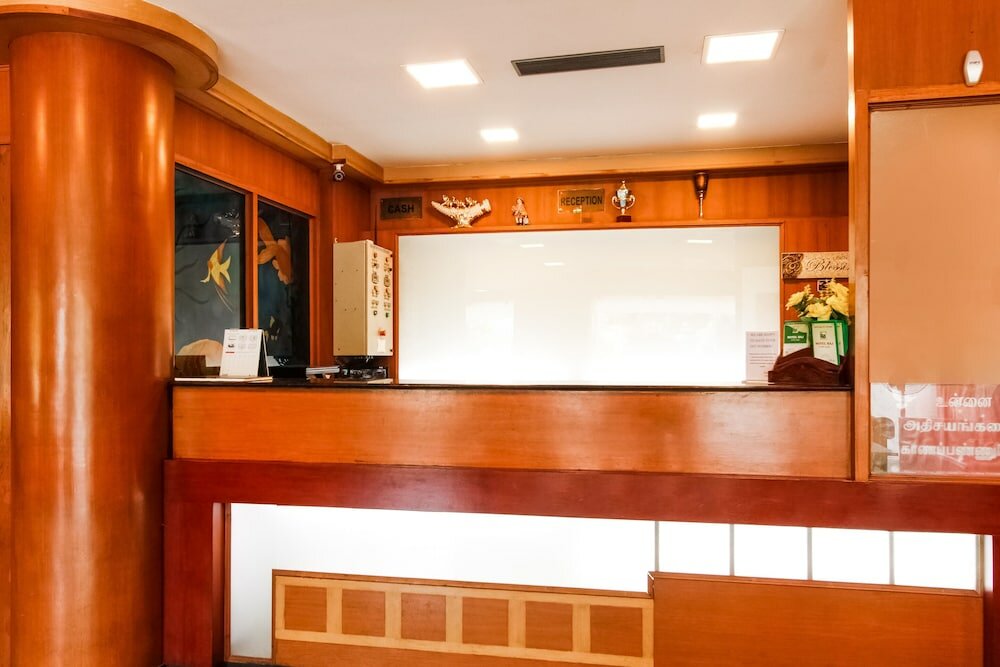 Фото Capital O 61144 Hotel Raj