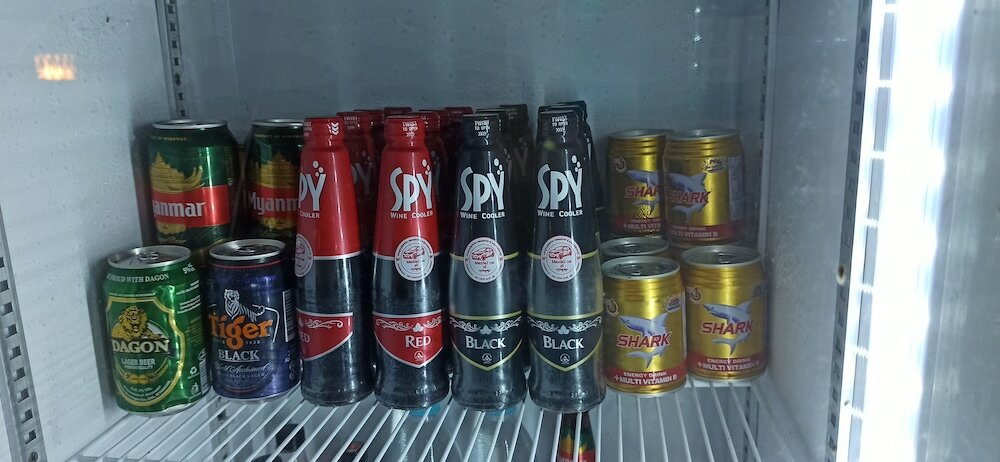 Фото Shwe Wun Yan Motel