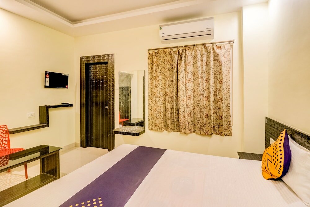 Фото Spot On 49799 New Unique Beach Inn