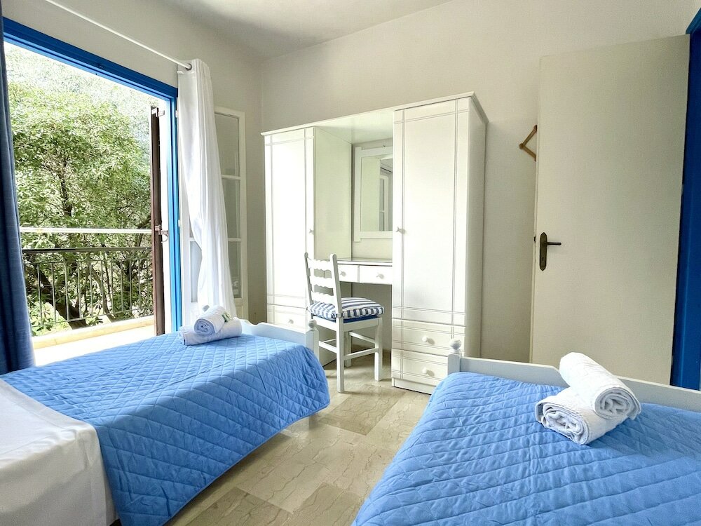 Фото Sunflower Apartments